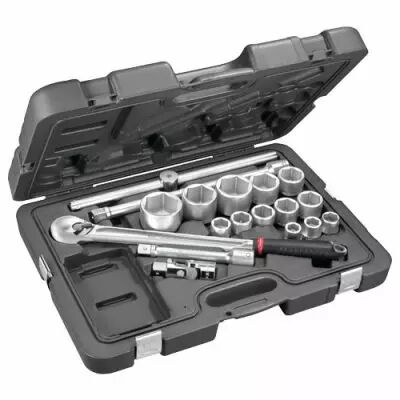 Composition de 17 outils 3/4  6 pans