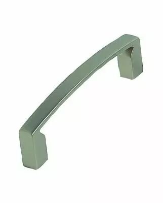 Poigne contemporaine Arqus zamack inox