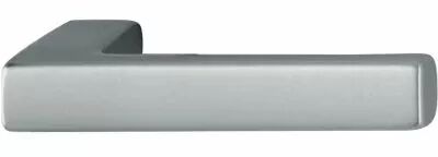 Ligne Toulon - b�quille double