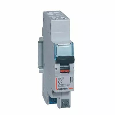 Disjoncteur automatique DNX3 
