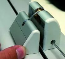 R&eacute;cepteur pour ch&acirc;ssis de fa&ccedil;ade