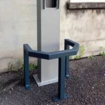 Arceau de protection pour borne