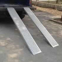 Jeu de 2 rampes aluminium sans rebord - 1000 kg / paire