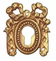 Garniture de style - style Louis XVI