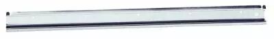 Rail d\'accrochage pour bacs